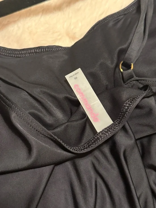 Commando - Picture 4 of 5